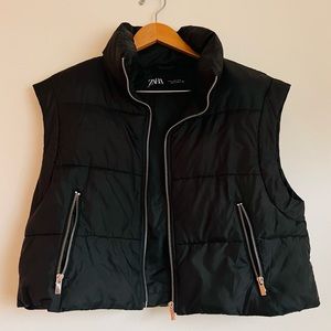 Zara Black Puffy Vest - Medium